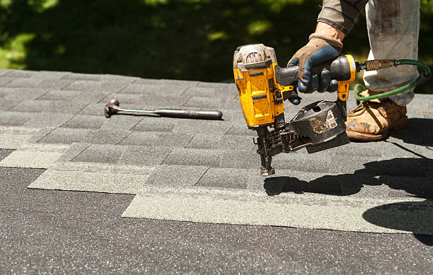 Best Emergency Roof Repair  in Eastwood, MI